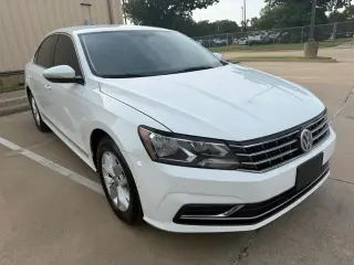 2017 Volkswagen PASSAT