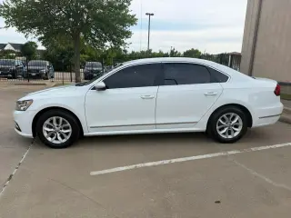 2017 Volkswagen PASSAT