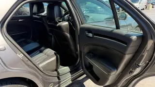 2019 CHRYSLER 300