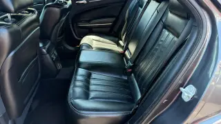 2019 CHRYSLER 300