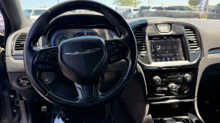 2019 CHRYSLER 300