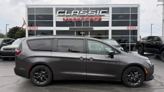 2019 CHRYSLER PACIFICA