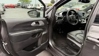2019 CHRYSLER PACIFICA