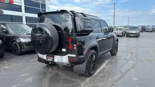 2022 LAND ROVER DEFENDER 110