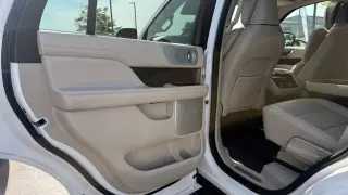 2019 LINCOLN NAVIGATOR