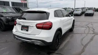 2019 MERCEDES-BENZ GLA