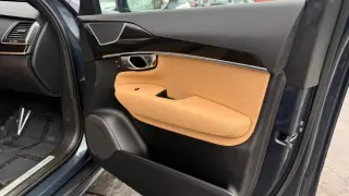 2019 VOLVO XC90