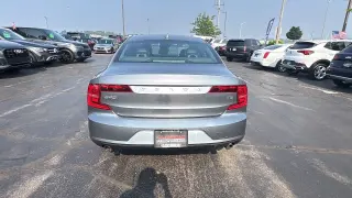 2018 VOLVO S90