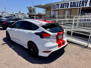 2016 FORD FOCUS