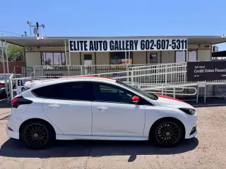 2016 FORD FOCUS