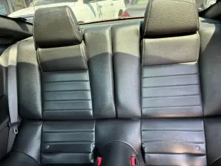 2011 FORD MUSTANG