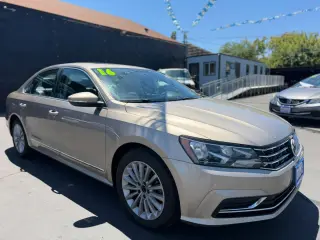 2016 VOLKSWAGEN PASSAT