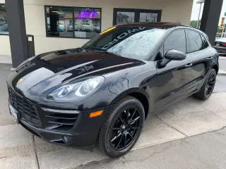 2017 Porsche MACAN