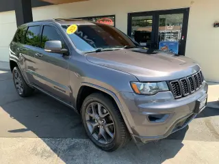 2021 Jeep GRAND CHEROKEE