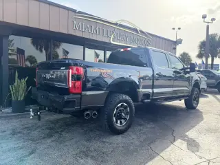 2024 Ford F350 SUPER DUTY CREW CAB