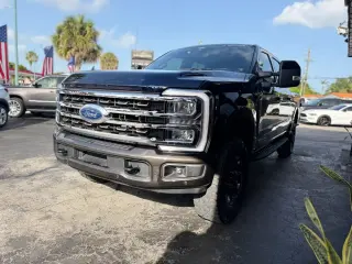 2024 Ford F350 SUPER DUTY CREW CAB
