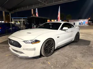 2020 Ford MUSTANG