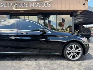 2019 Mercedes-Benz C-CLASS