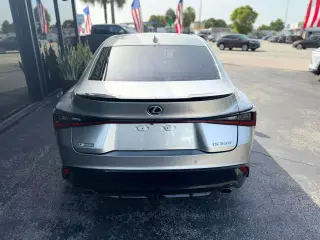 2021 Lexus IS