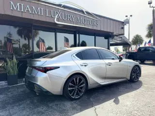2021 Lexus IS