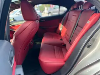 2021 Lexus IS
