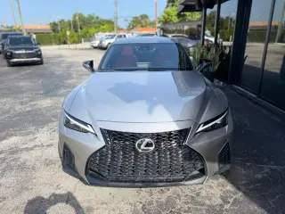2021 Lexus IS