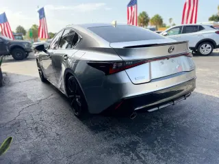 2021 Lexus IS