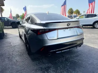 2021 Lexus IS