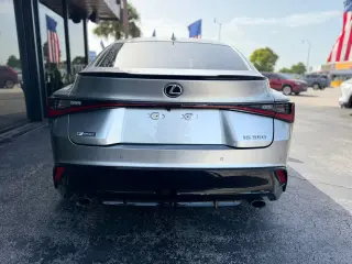 2021 Lexus IS