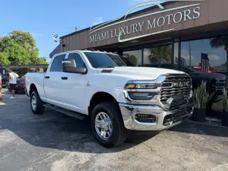 2025 Ram 2500 CREW CAB