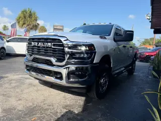 2025 Ram 2500 CREW CAB