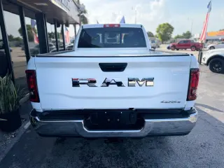 2025 Ram 2500 CREW CAB