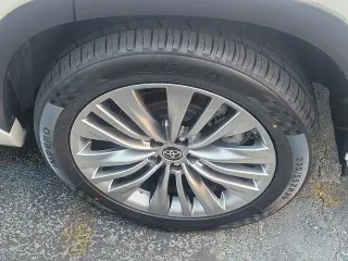 Toyota Highlander 2021 Platinum SUV 4p.