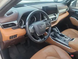 Toyota Highlander 2021 Platinum SUV 4p.