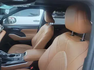Toyota Highlander 2021 Platinum SUV 4p.