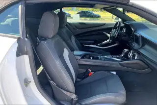 Chevrolet Camaro 2020 LT 2dr Convertible con 1LT