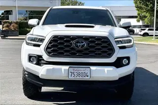 Toyota Tacoma 2022 4x4 TRD Sport 4p Doble Cabina 5.0 ft CB 6M
