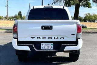 Toyota Tacoma 2022 4x4 TRD Sport 4p Doble Cabina 5.0 ft CB 6M