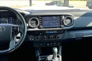 Toyota Tacoma 2022 4x4 TRD Sport 4p Doble Cabina 5.0 ft CB 6M