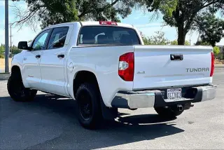 Toyota Tundra 2021 4x4 SR5 4p Camioneta Cabina CrewMax SB