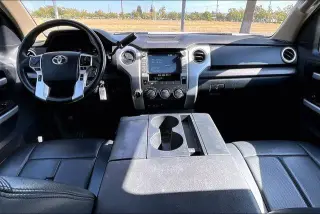 Toyota Tundra 2021 4x4 SR5 4p Camioneta Cabina CrewMax SB