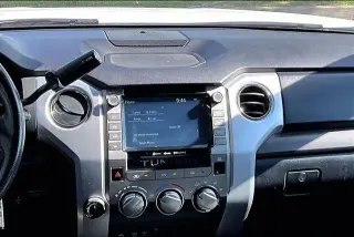Toyota Tundra 2021 4x4 SR5 4p Camioneta Cabina CrewMax SB