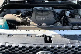 Toyota Tundra 2021 4x4 SR5 4p Camioneta Cabina CrewMax SB