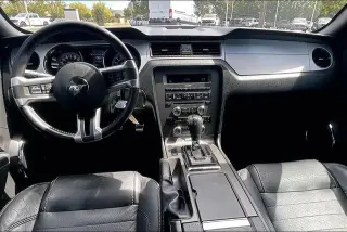 Ford Mustang 2013 V6 Premium 2p Fastback