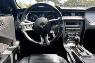Ford Mustang 2013 V6 Premium 2p Fastback