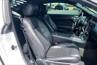 Ford Mustang 2013 V6 Premium 2p Fastback