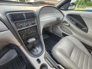 Ford Mustang 2001 GT Deluxe 2p Fastback