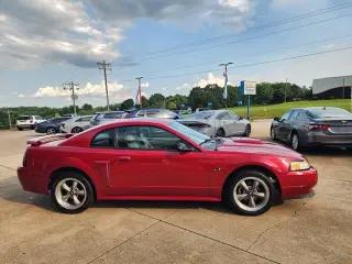 Ford Mustang 2001 GT Deluxe 2p Fastback