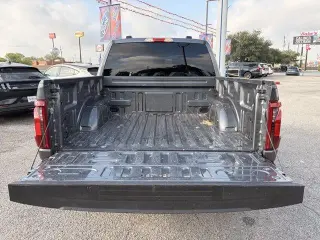 Ford F-150 2025 4x2 STX 4p SuperCrew 5.5 ft. SB
