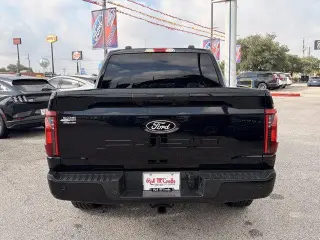 Ford F-150 2025 4x2 STX 4p SuperCrew 5.5 ft. SB